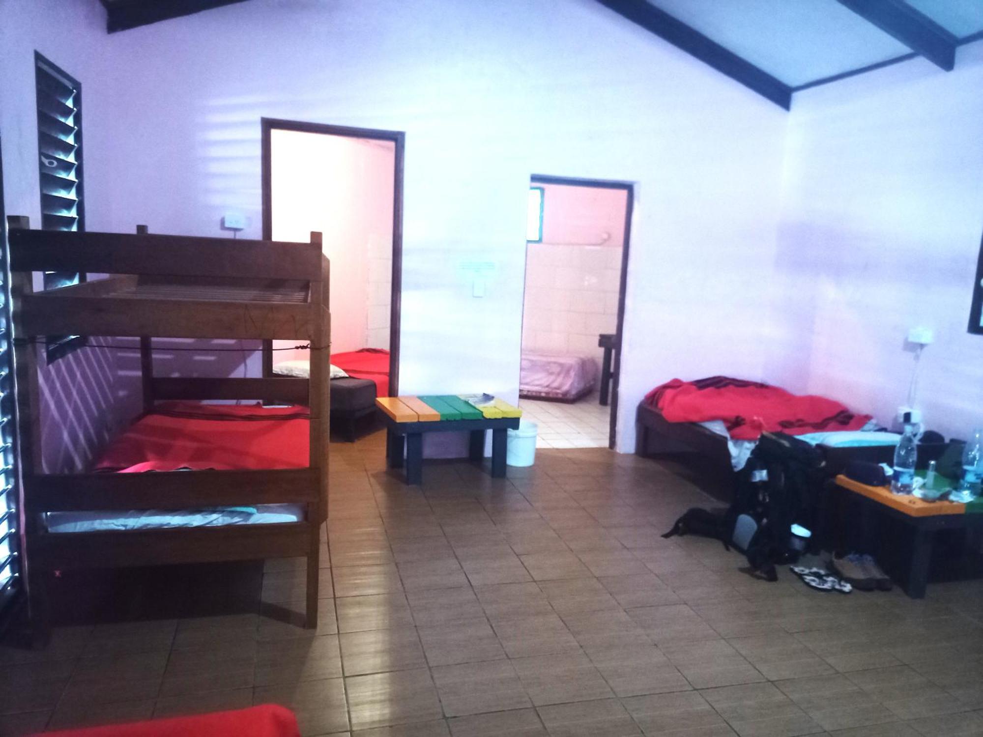 Bluepango Guest House Порт Вила Екстериор снимка