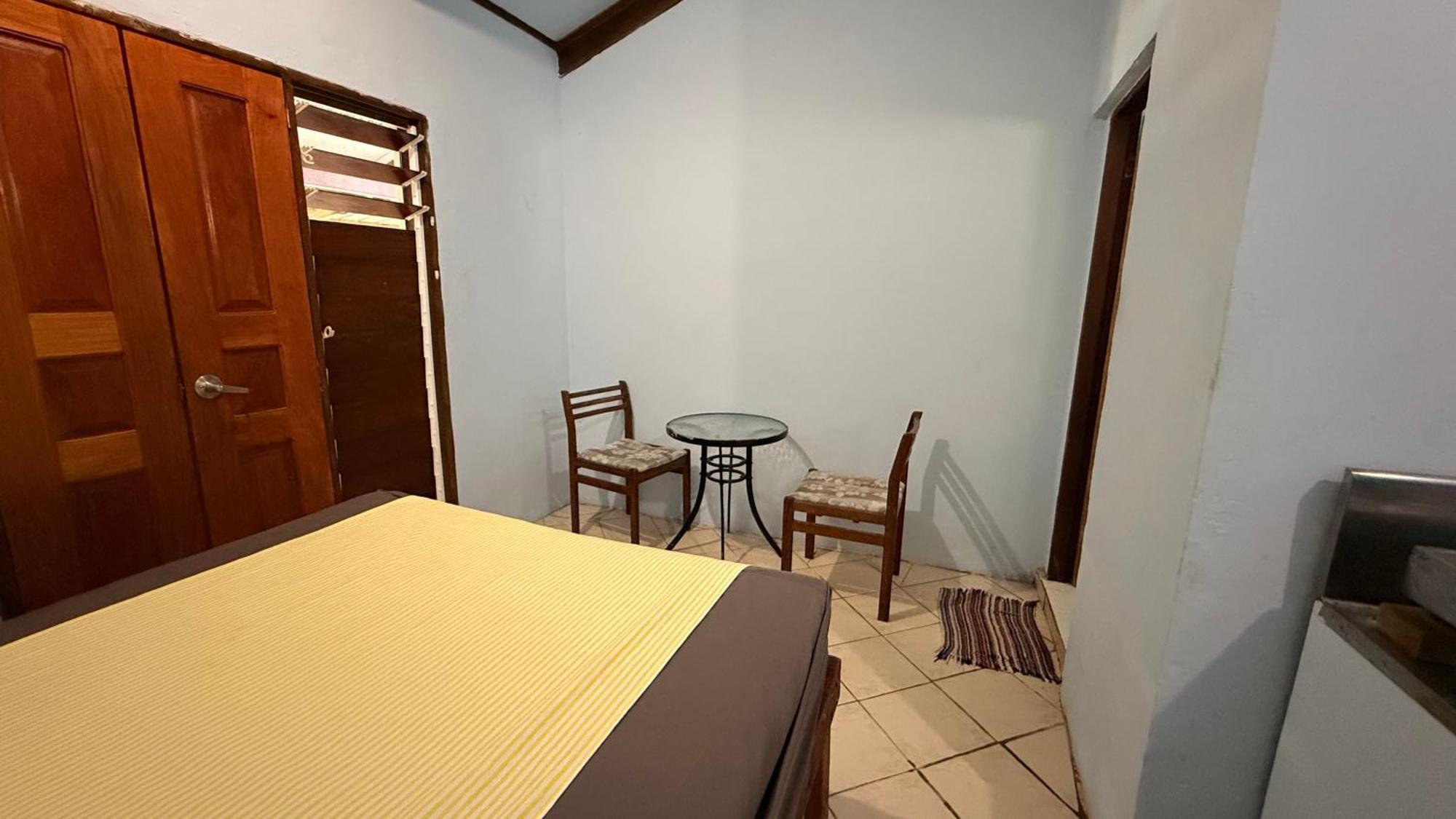 Bluepango Guest House Порт Вила Екстериор снимка
